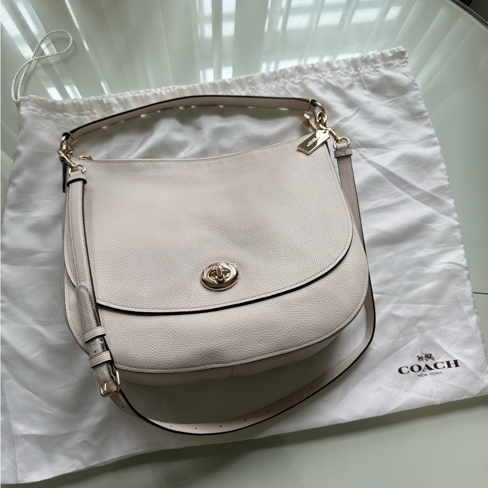 Coach Cream Leather Shoulder Bag